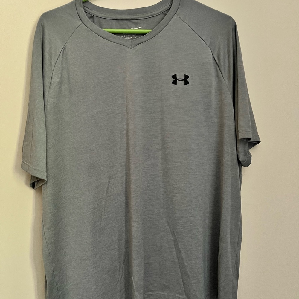 Under Armour Shirt Men’s Size x-Large